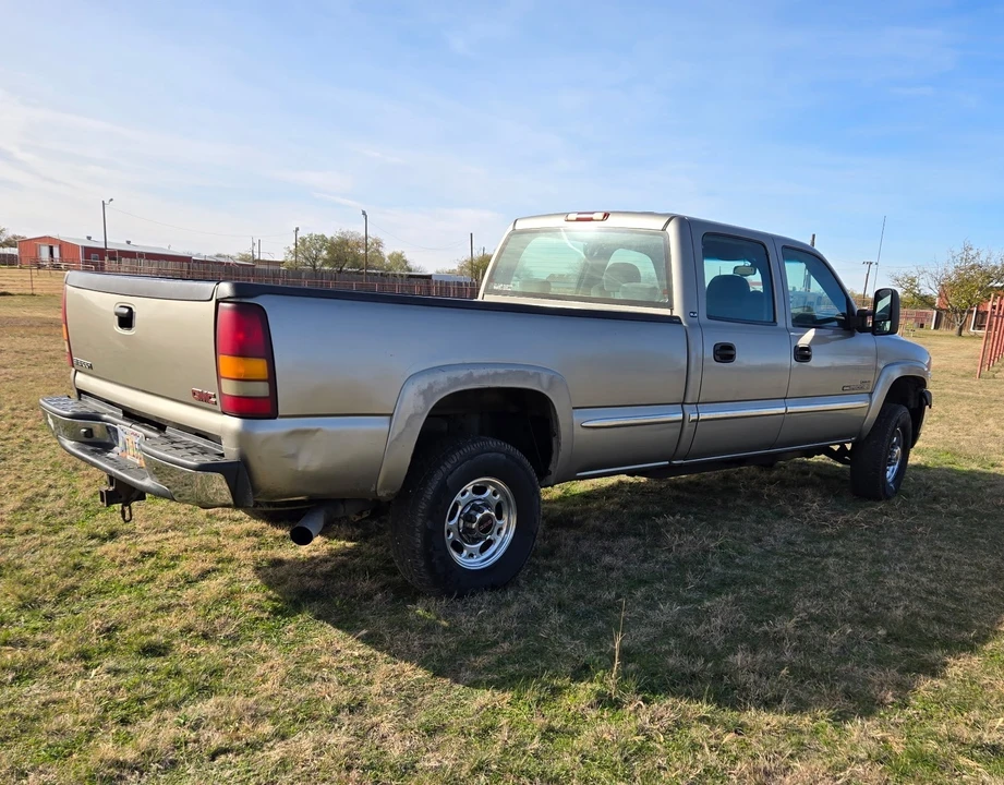 2001 GMC Sierra Heavy Duty 2nd Gen - Image 5 of 9