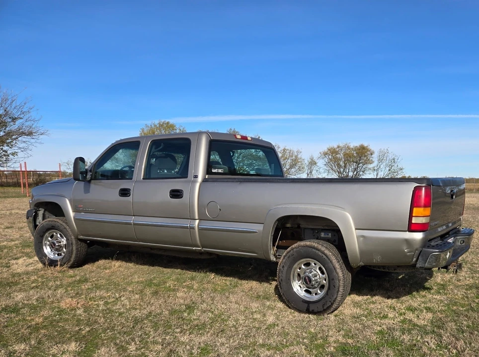 2001 GMC Sierra Heavy Duty 2nd Gen - Image 3 of 9