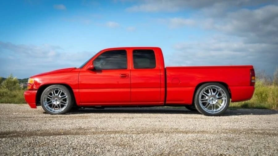 2001 GMC Sierra 2nd Gen - Image 2 of 25