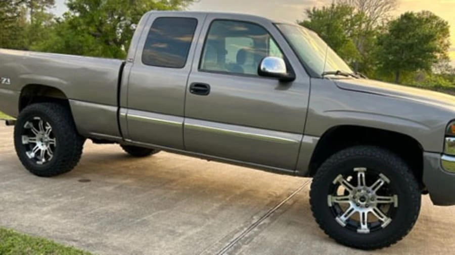 2001 GMC Sierra 2nd Gen - Image 17 of 23