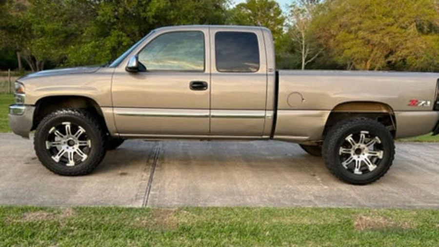 2001 GMC Sierra 2nd Gen - Image 18 of 23