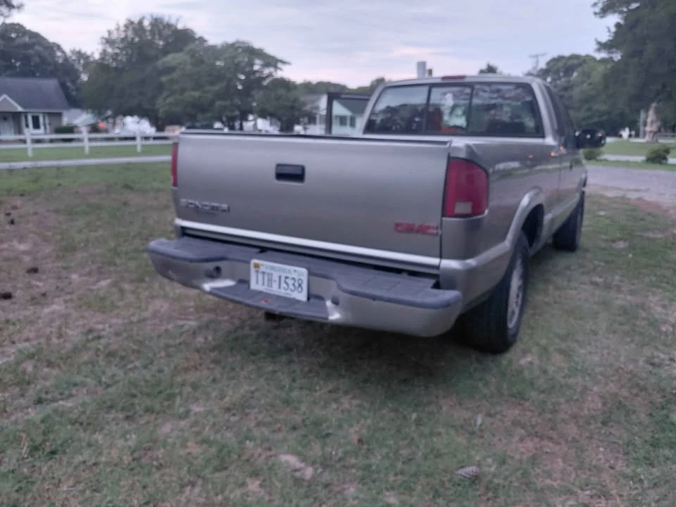 2001 GMC S-15/Sonoma - Image 2 of 6