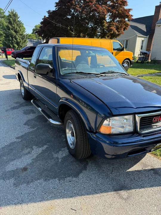 2001 GMC S-15/Sonoma - Image 2 of 3
