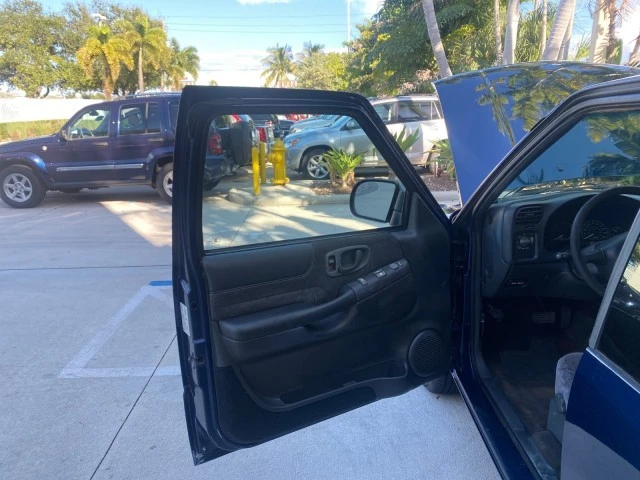 2001 GMC S-15/Sonoma - Image 10 of 21