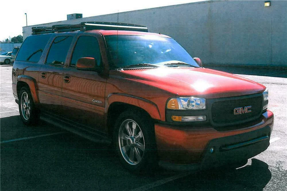 2001 GMC Yukon 2nd Gen - Image 2 of 3