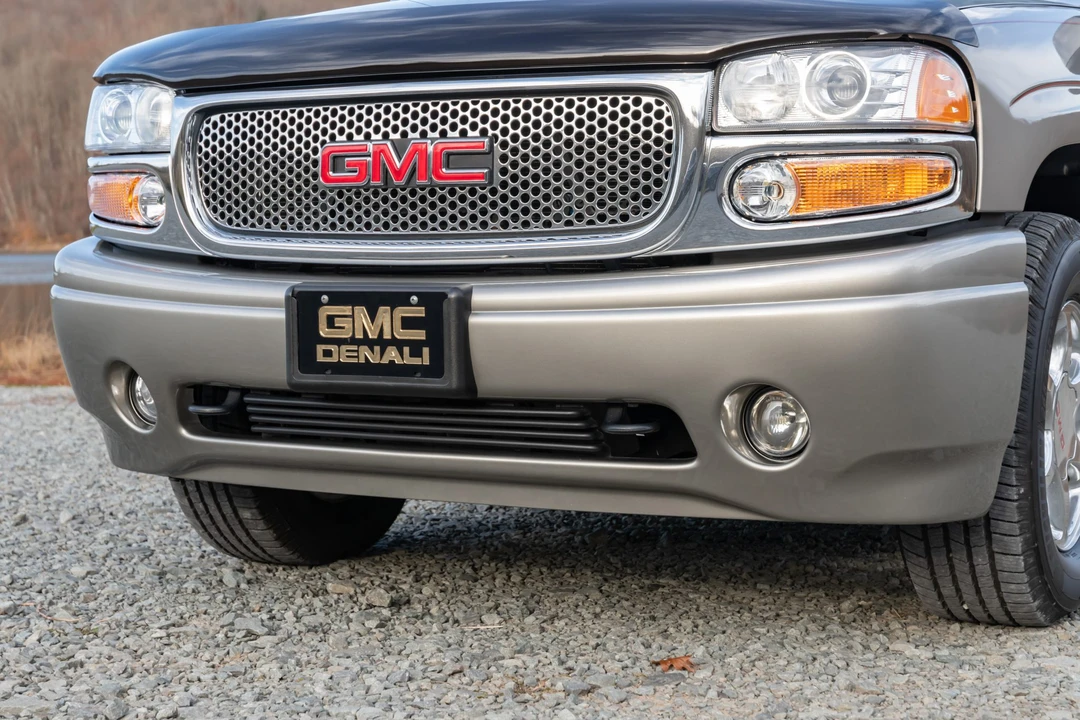 2001 GMC Yukon 2nd Gen - Image 23 of 31