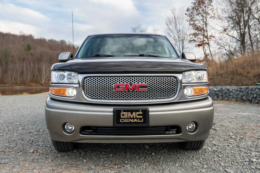 2001 GMC Yukon 2nd Gen - Image 13 of 31