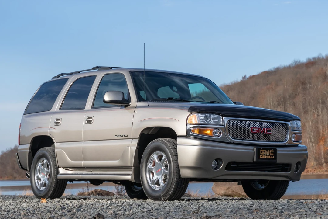 2001 GMC Yukon 2nd Gen - Image 11 of 31