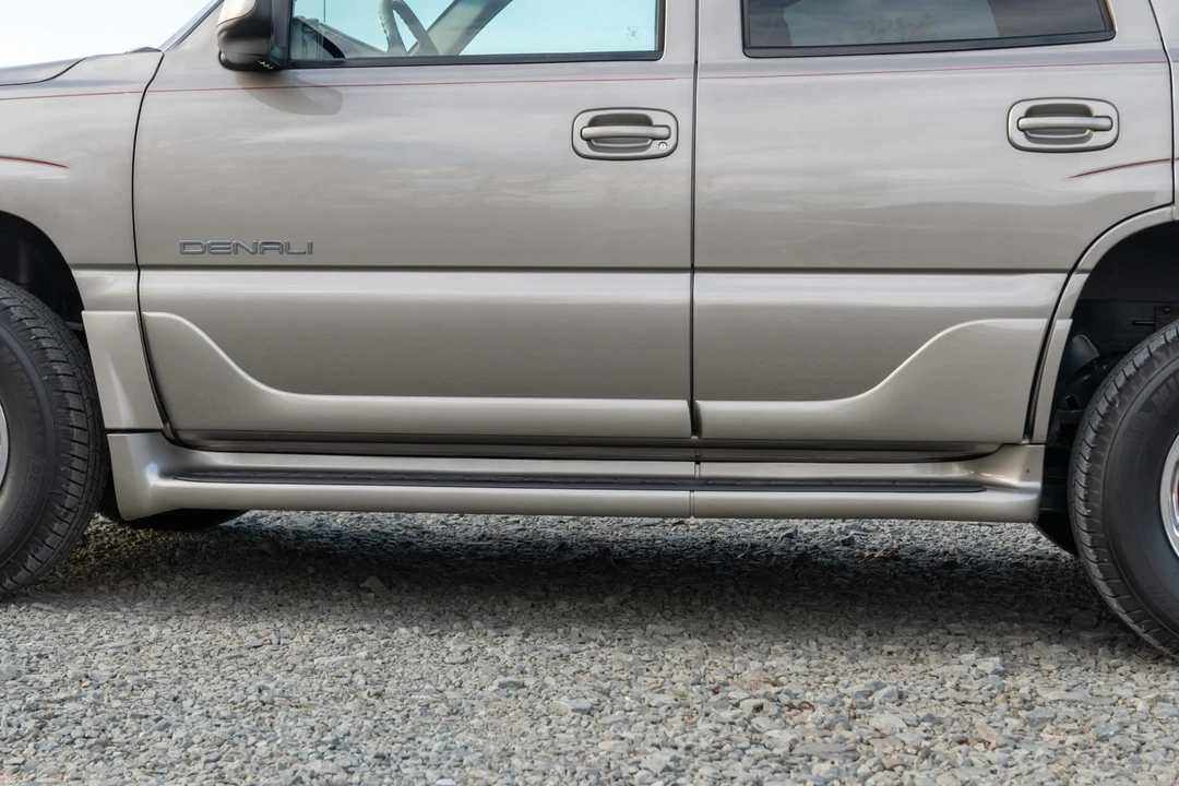 2001 GMC Yukon 2nd Gen - Image 25 of 31