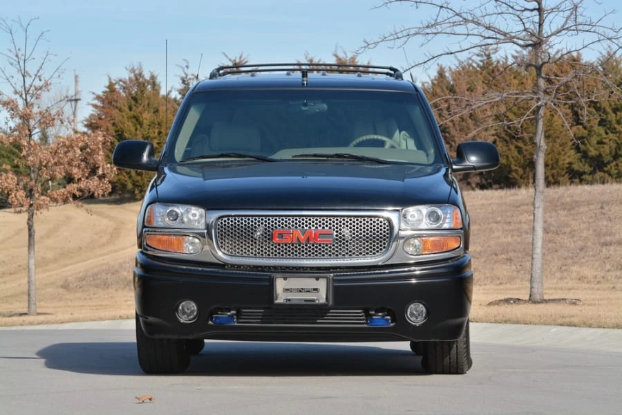 2001 GMC Yukon 2nd Gen - Image 11 of 12