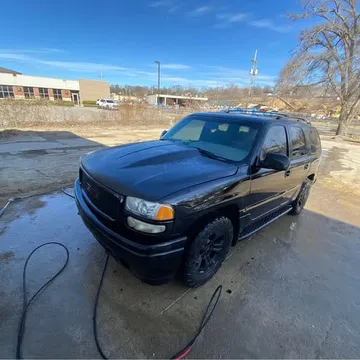 2001 GMC Yukon Denali Sport Utility 4D