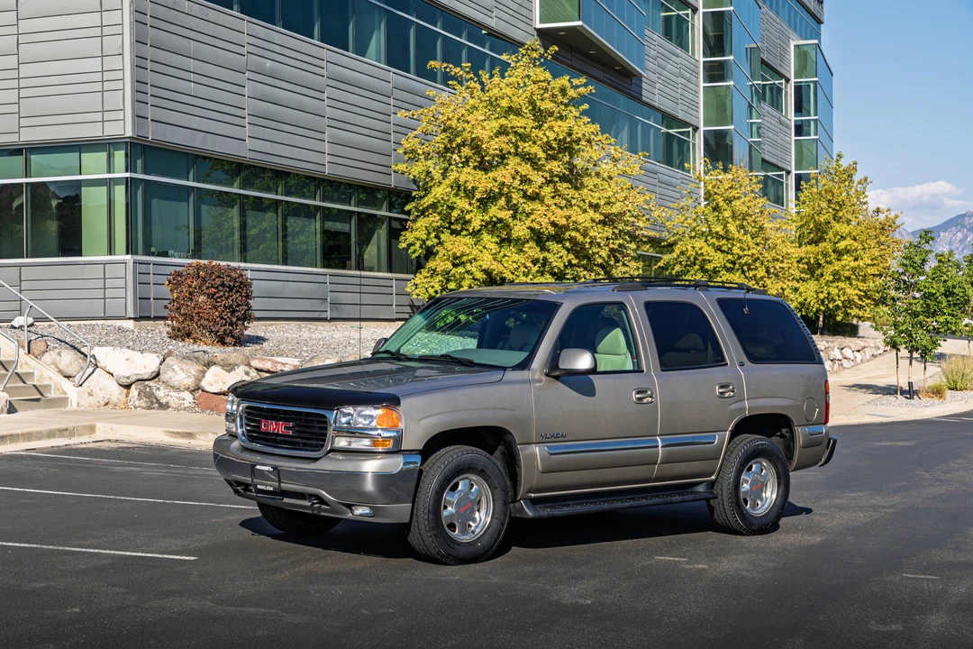 2001 GMC Yukon 2nd Gen - Image 3 of 31