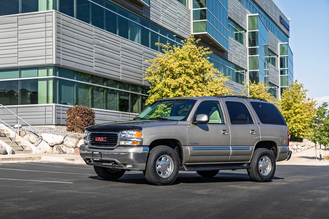 2001 GMC Yukon 2nd Gen - Image 4 of 31
