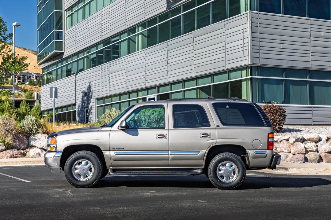 2001 GMC Yukon 2nd Gen - Image 5 of 31