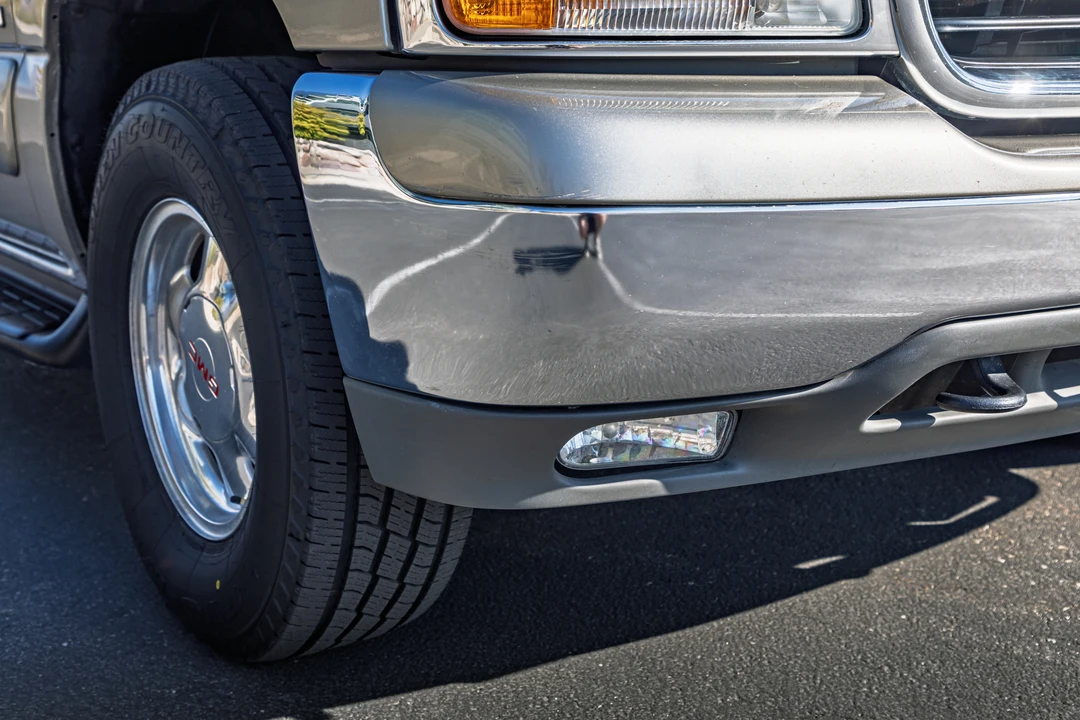 2001 GMC Yukon 2nd Gen - Image 16 of 31