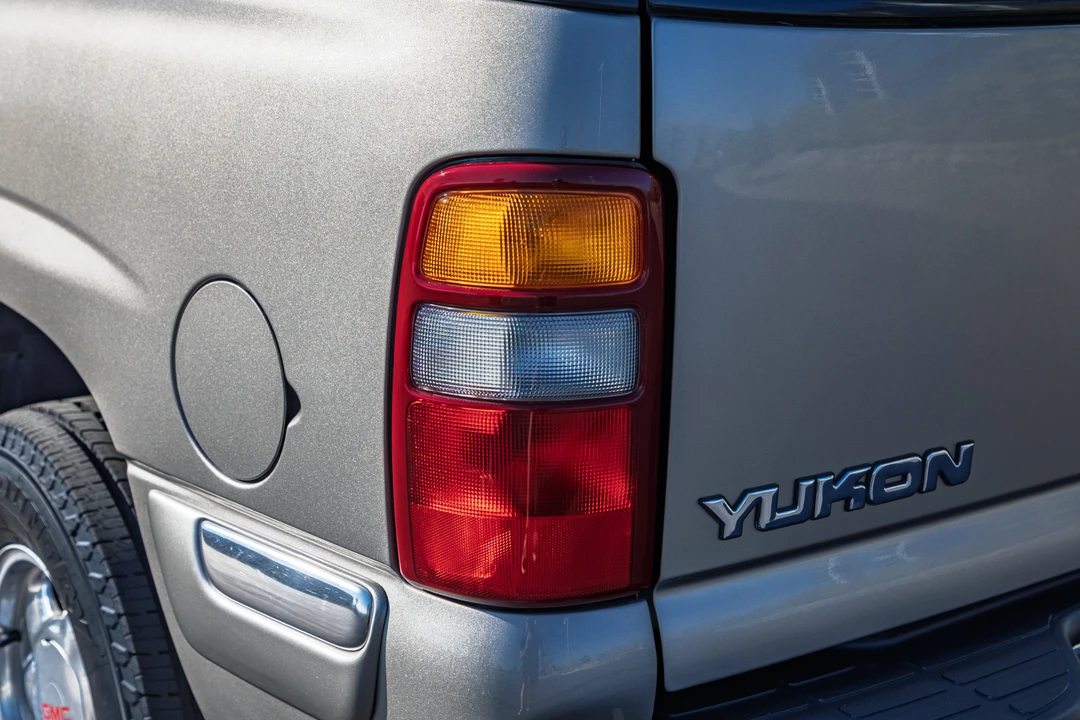 2001 GMC Yukon 2nd Gen - Image 31 of 31