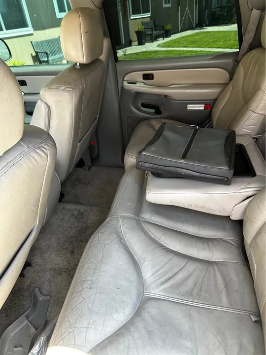 2001 GMC Yukon 2nd Gen - Image 9 of 12