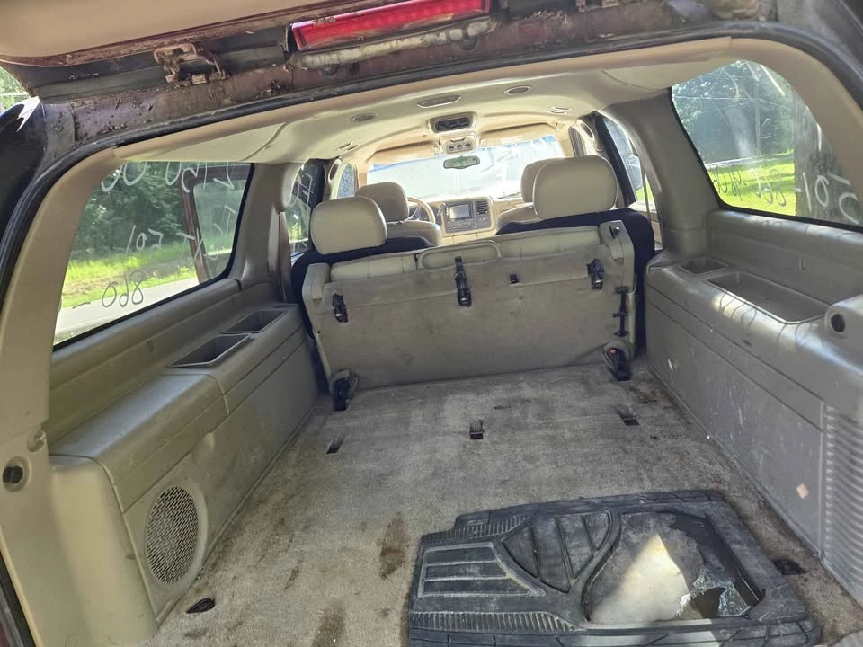 2001 GMC Yukon 2nd Gen - Image 5 of 10