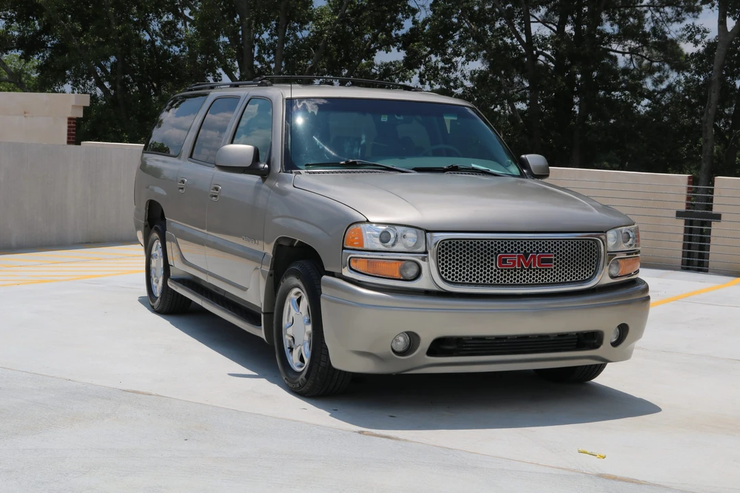 2001 GMC Yukon 2nd Gen - Image 15 of 31