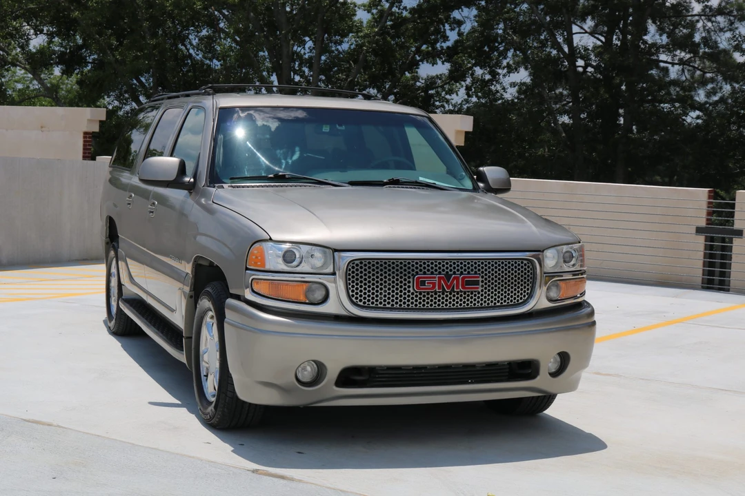 2001 GMC Yukon 2nd Gen - Image 14 of 31