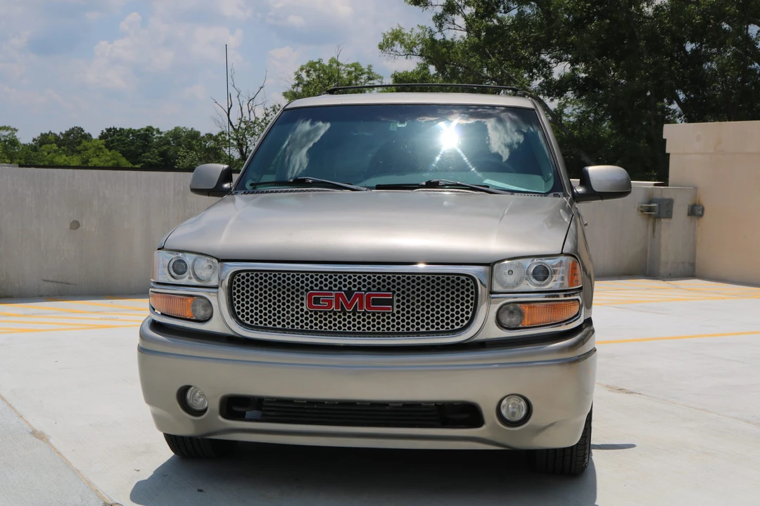 2001 GMC Yukon 2nd Gen - Image 8 of 31