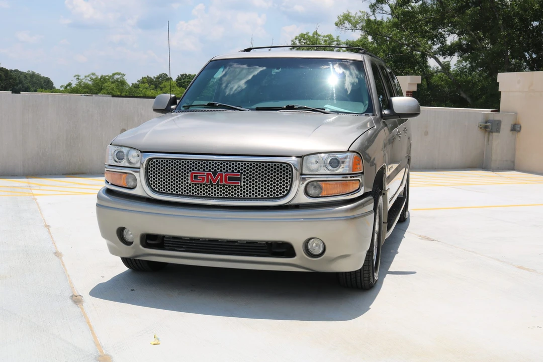2001 GMC Yukon 2nd Gen - Image 6 of 31