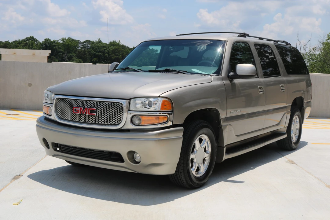 2001 GMC Yukon 2nd Gen - Image 4 of 31