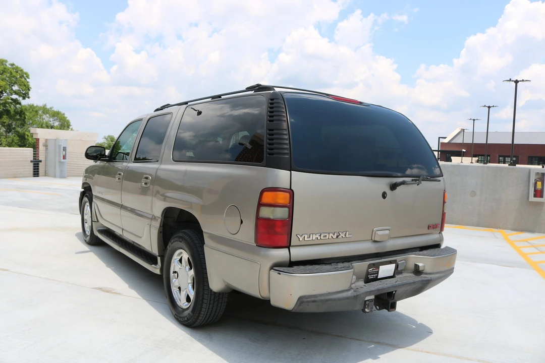 2001 GMC Yukon 2nd Gen - Image 31 of 31