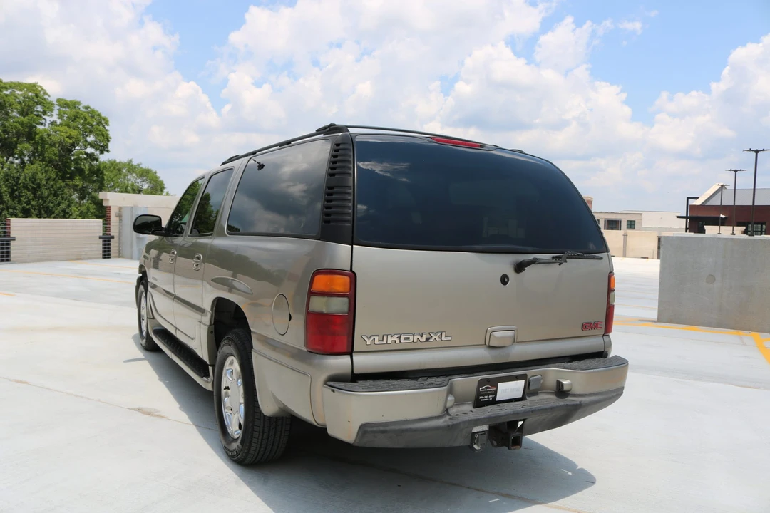 2001 GMC Yukon 2nd Gen - Image 30 of 31