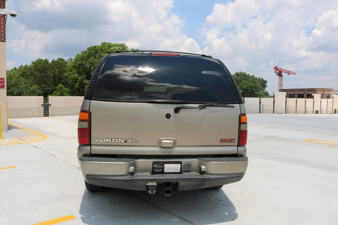 2001 GMC Yukon 2nd Gen - Image 28 of 31