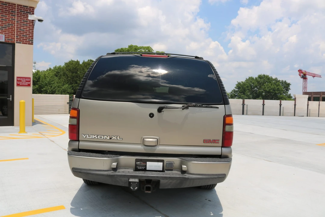 2001 GMC Yukon 2nd Gen - Image 27 of 31