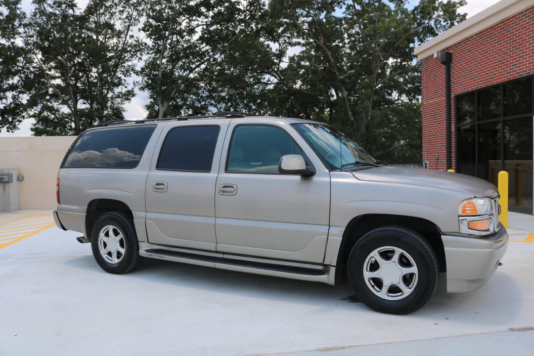 2001 GMC Yukon 2nd Gen - Image 23 of 31