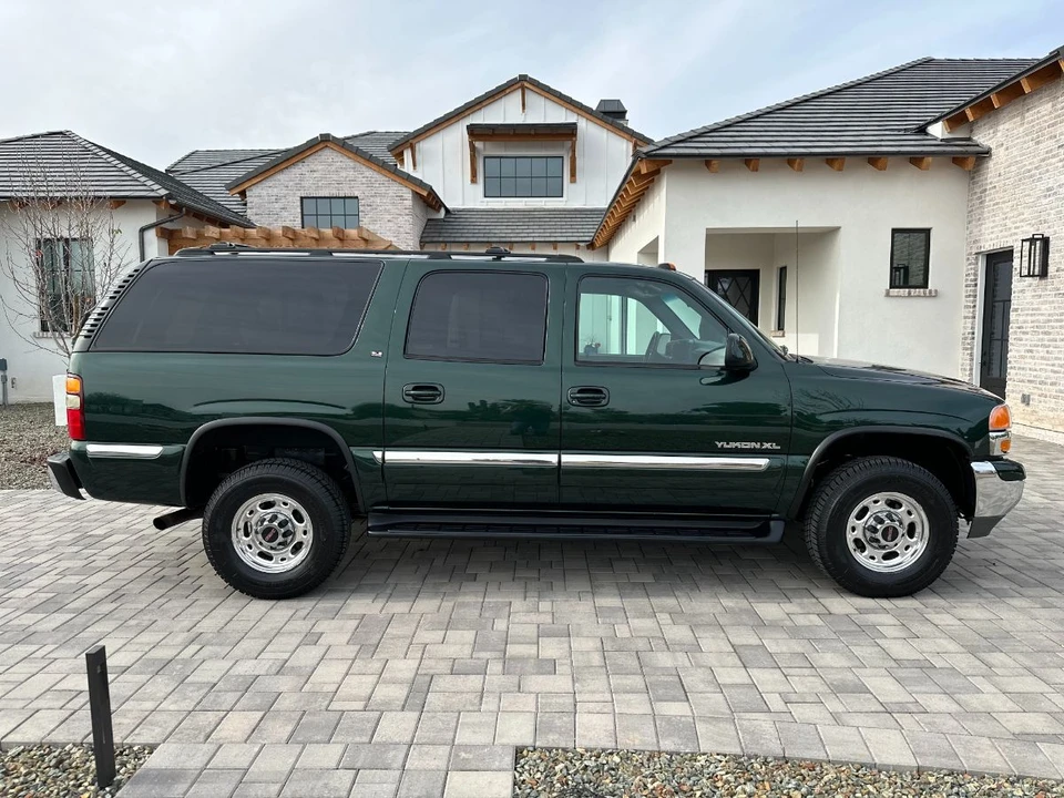 2001 GMC Yukon 2nd Gen - Image 7 of 31
