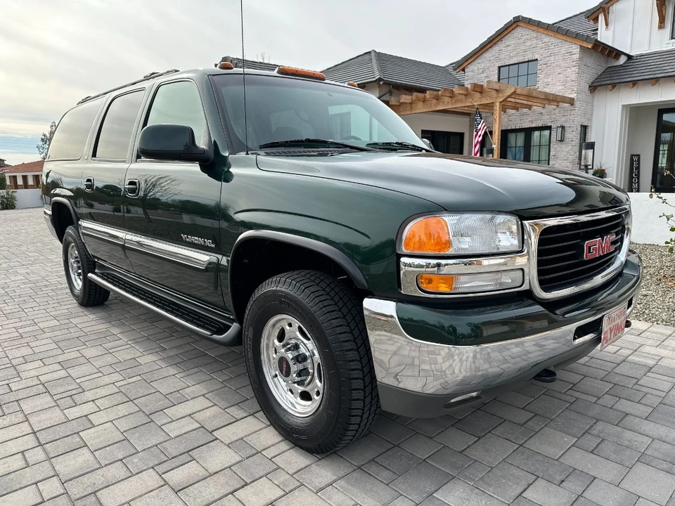 2001 GMC Yukon 2nd Gen - Image 5 of 31