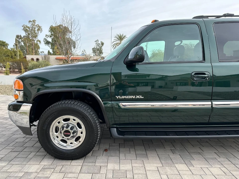 2001 GMC Yukon 2nd Gen - Image 21 of 31