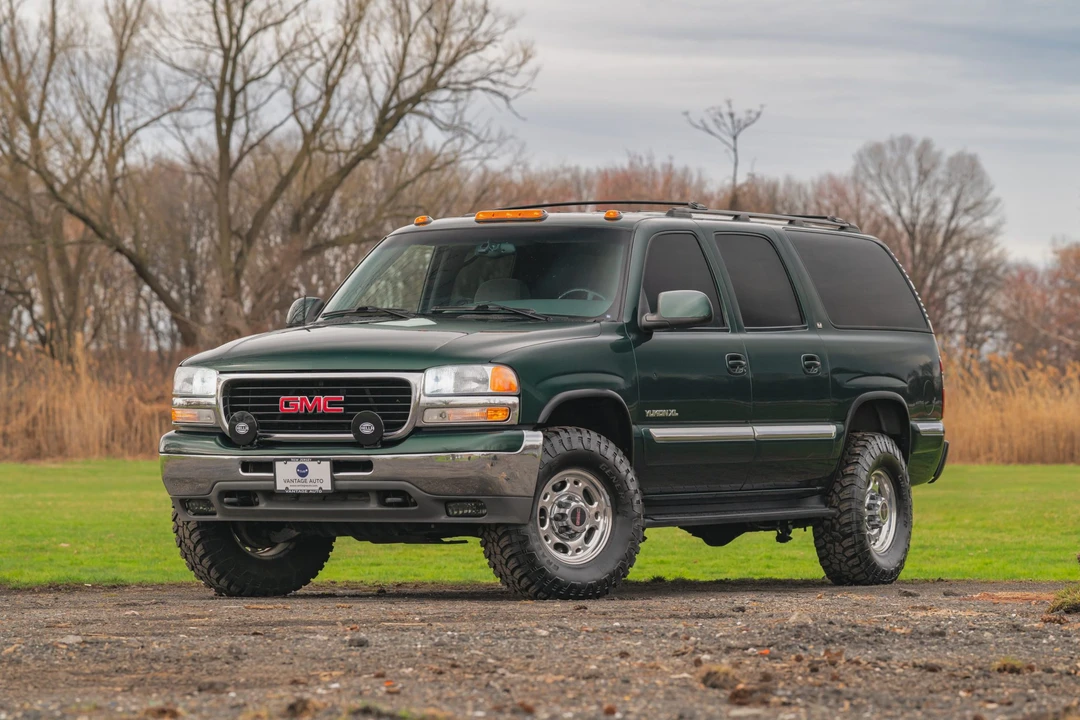 2001 GMC Yukon 2nd Gen - Image 3 of 31
