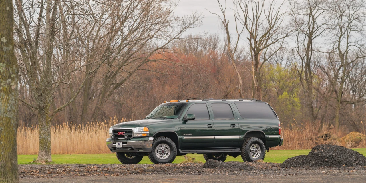 2001 GMC Yukon 2nd Gen - Image 5 of 31