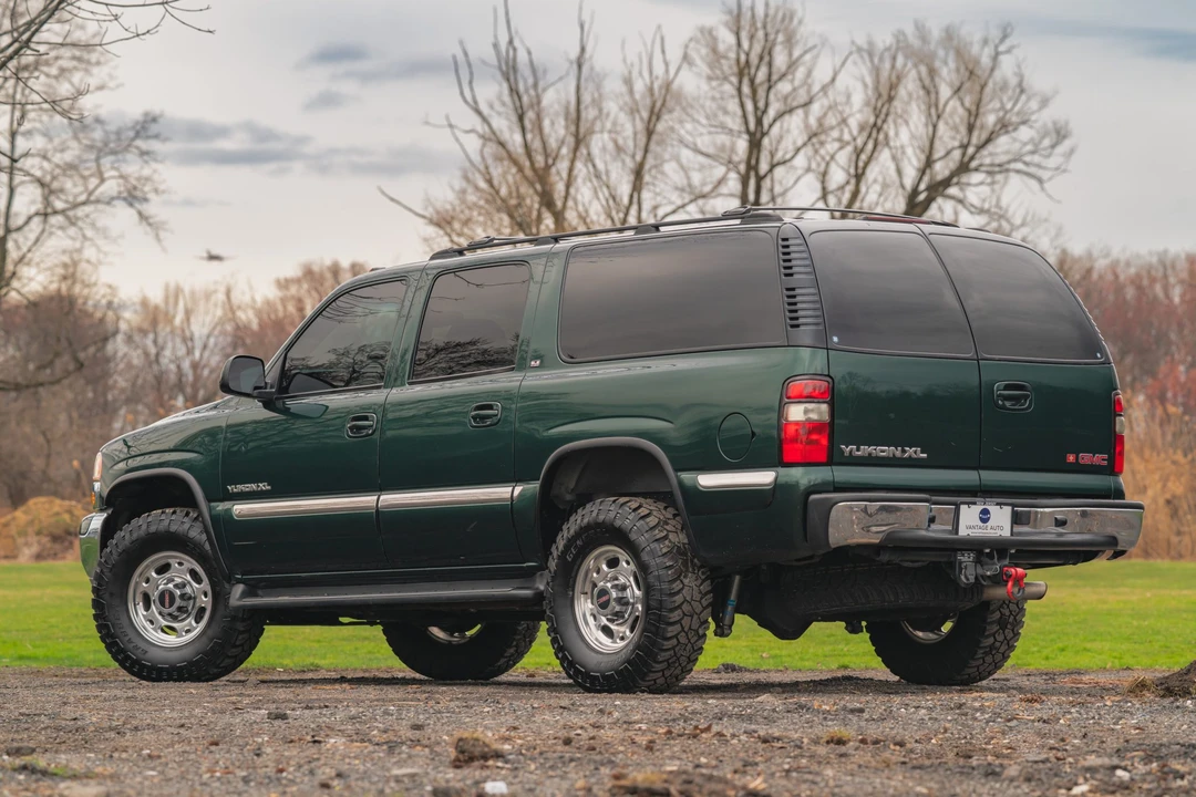 2001 GMC Yukon 2nd Gen - Image 10 of 31
