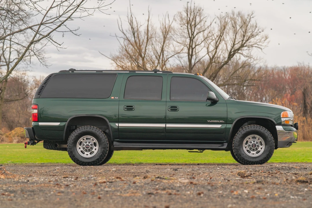 2001 GMC Yukon 2nd Gen - Image 18 of 31