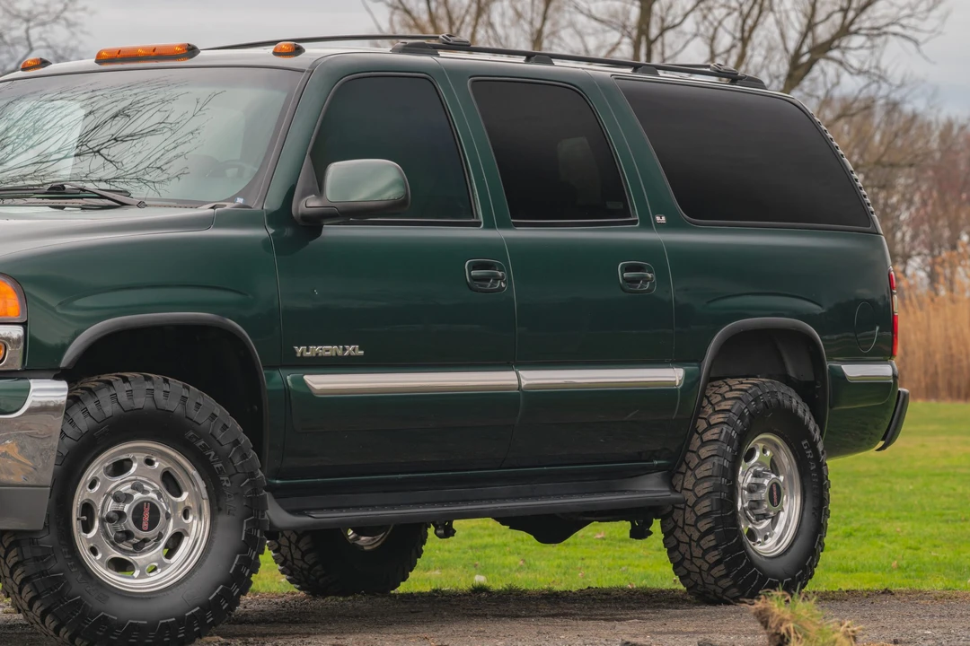 2001 GMC Yukon 2nd Gen - Image 28 of 31