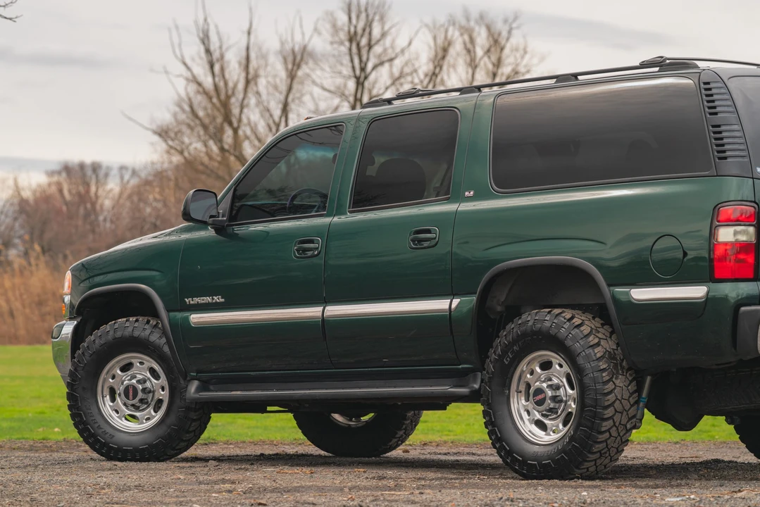 2001 GMC Yukon 2nd Gen - Image 29 of 31