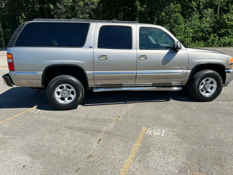 2001 GMC Yukon 2nd Gen - Image 11 of 31