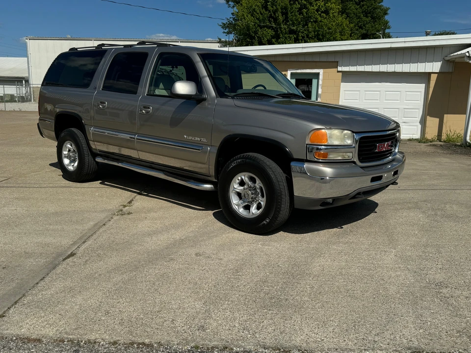 2001 GMC Yukon 2nd Gen - Image 12 of 31