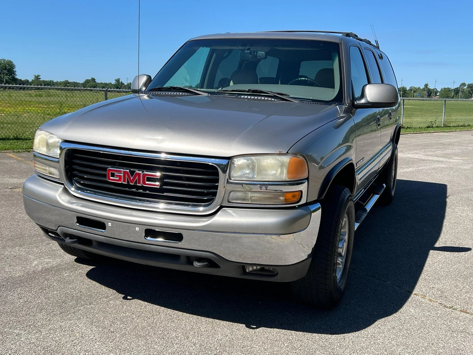 2001 GMC Yukon 2nd Gen - Image 6 of 31