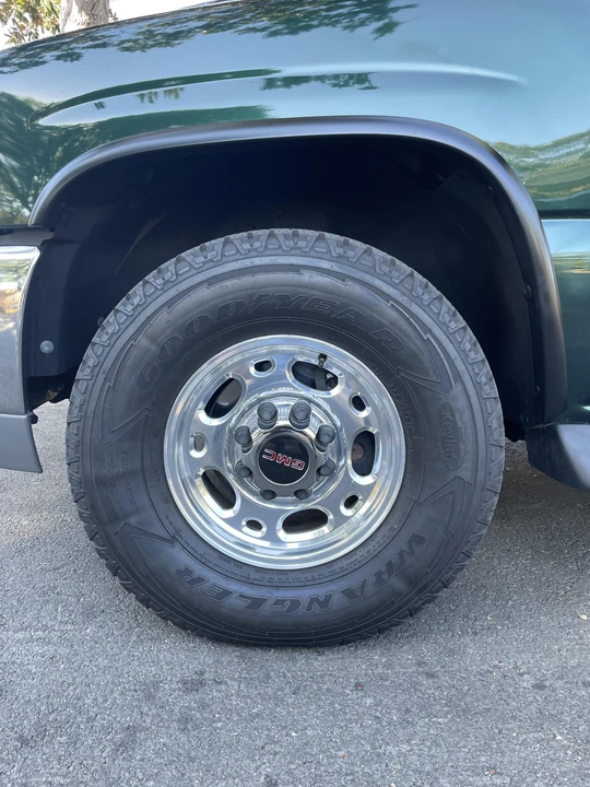 2001 GMC Yukon 2nd Gen - Image 29 of 31