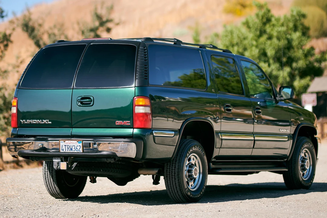 2001 GMC Yukon 2nd Gen - Image 4 of 31