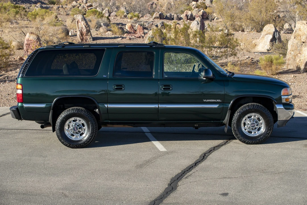 2001 GMC Yukon 2nd Gen - Image 17 of 31