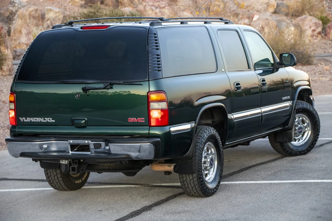 2001 GMC Yukon 2nd Gen - Image 21 of 31