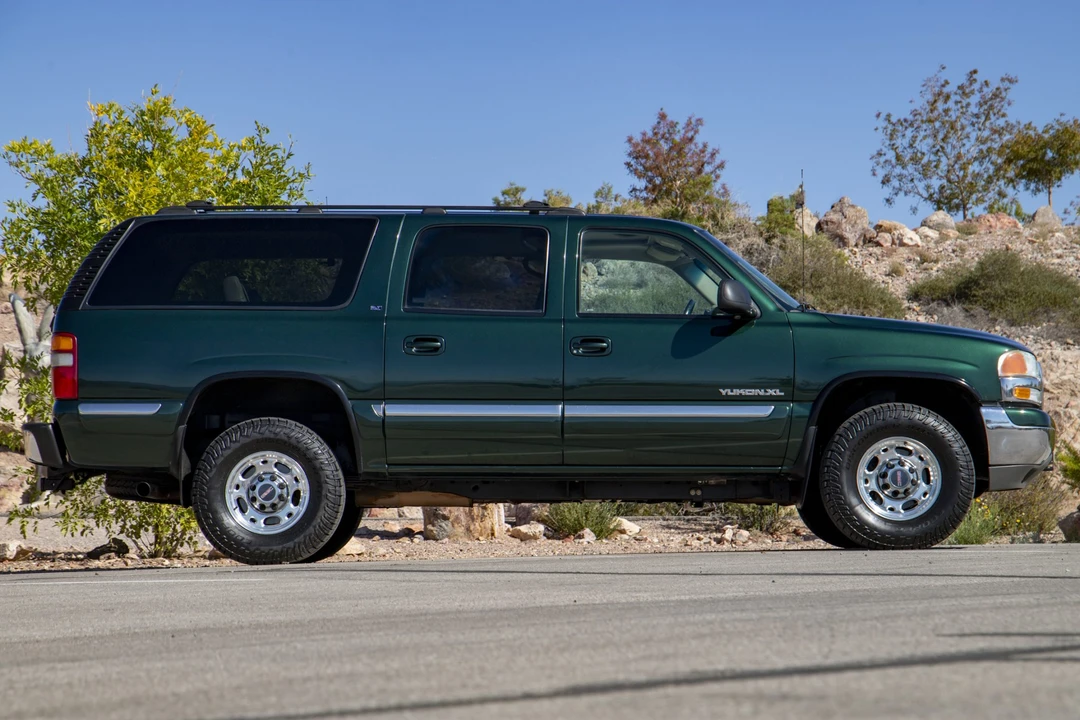 2001 GMC Yukon 2nd Gen - Image 20 of 31