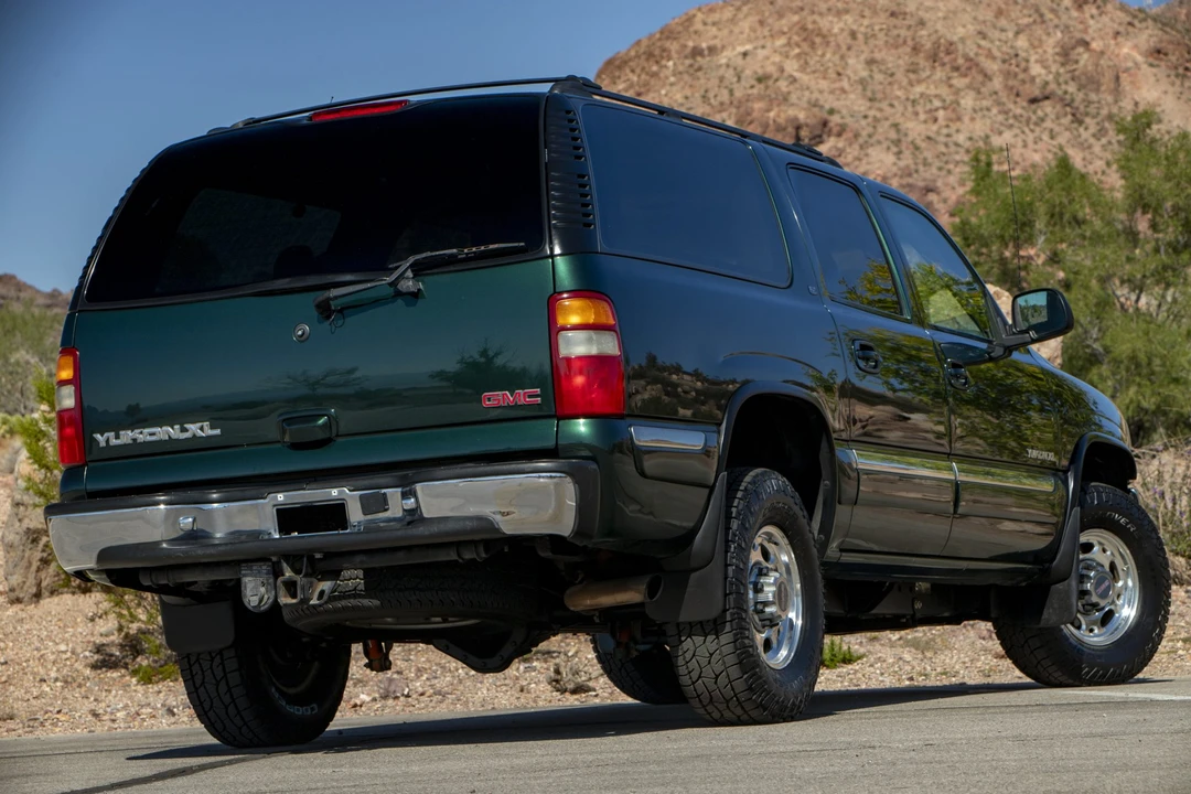 2001 GMC Yukon 2nd Gen - Image 19 of 31